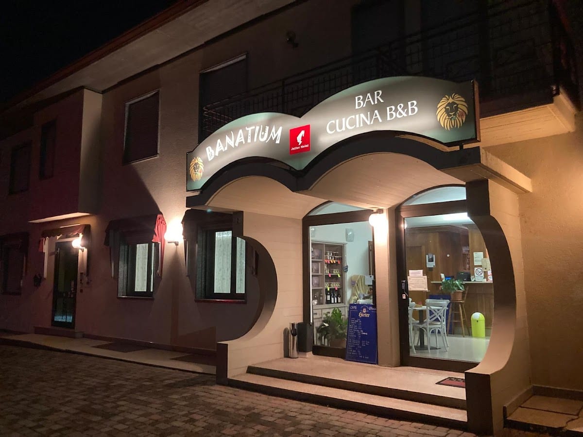 BANATIUM, Bar, Cucina, B&B