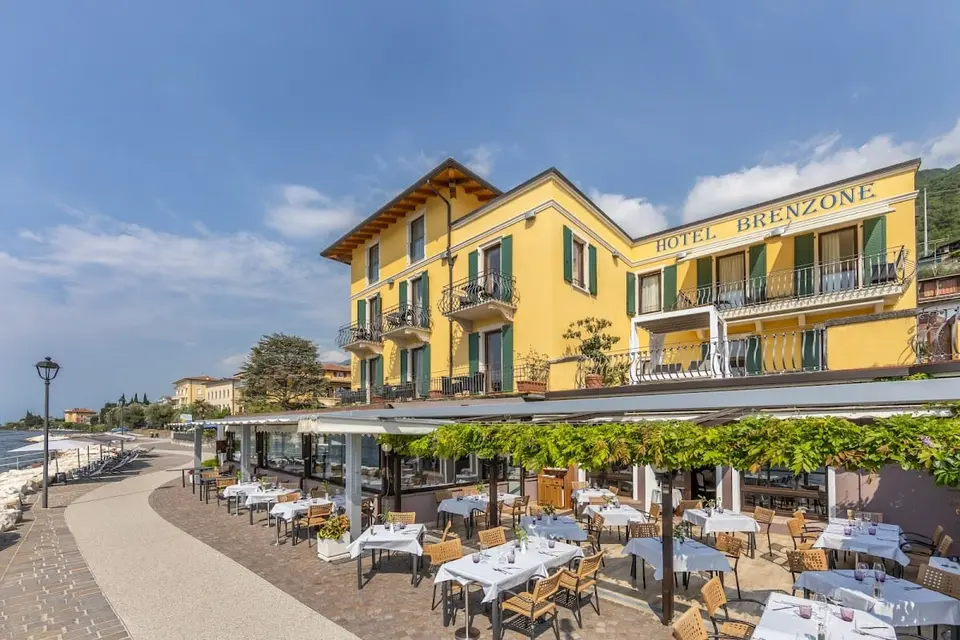 Lake Front Hotel Brenzone