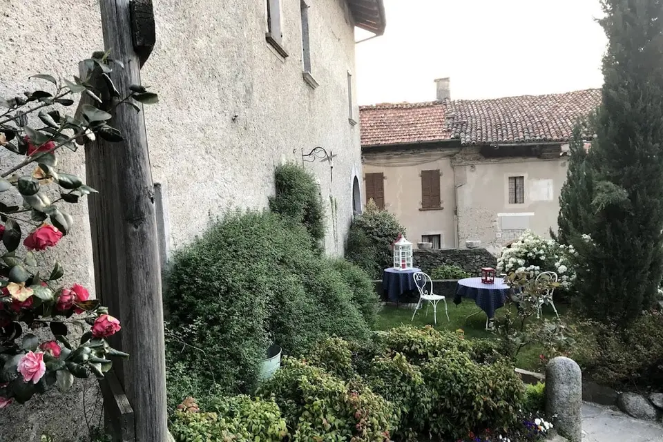 B&B Tana del ghiro-Ligurno-Porto Valtravaglia-Lago Maggiore-Varese