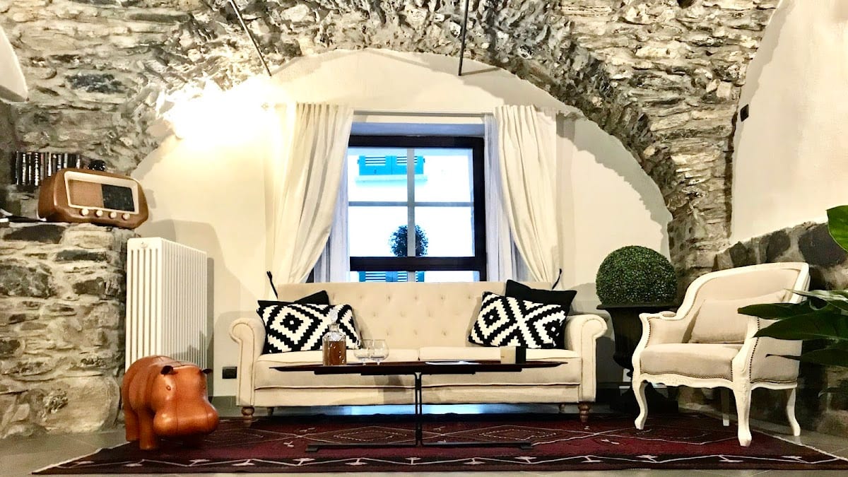 LG LAKE - boutique apartments and rooms