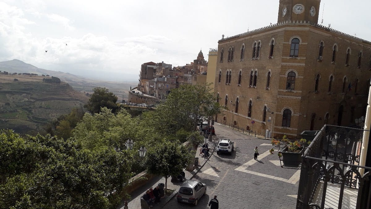 IL Portico dei Normanni