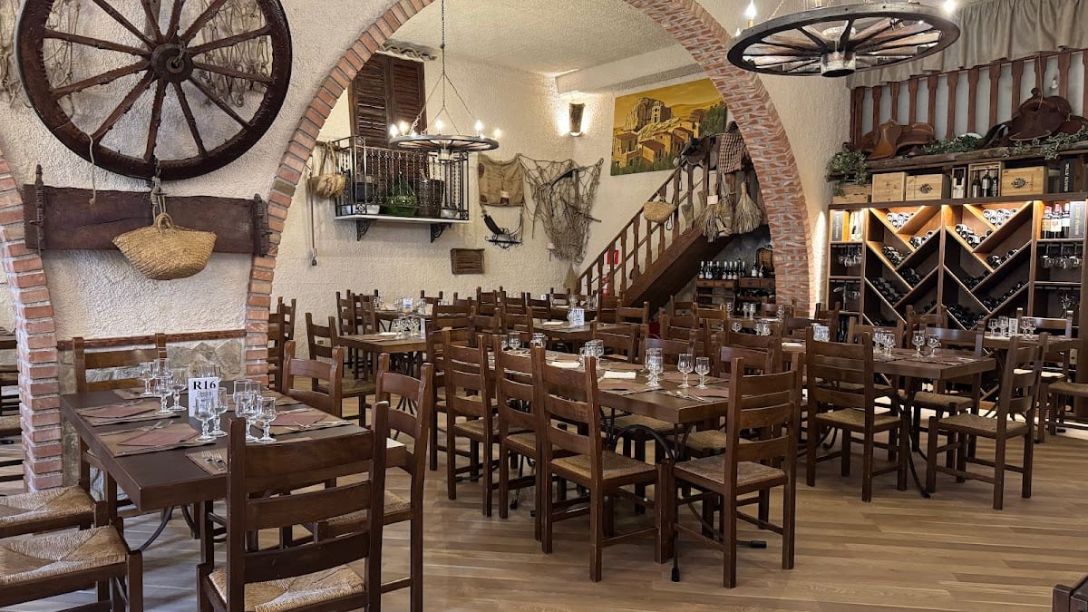 LA ROCCA ALBERGO RISTORANTE SALA RICEVIMENTI PIZZERIA