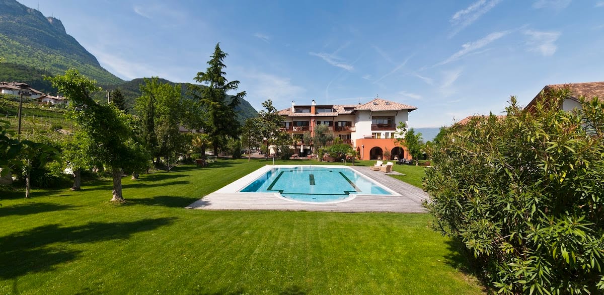 WEINGUT GARNI HOTEL KLOSTERHOF@