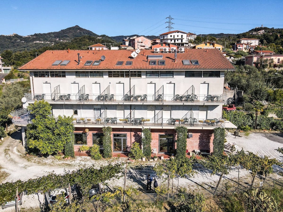 Albergo " La Greppia " IT045013A1DAL7ET9C