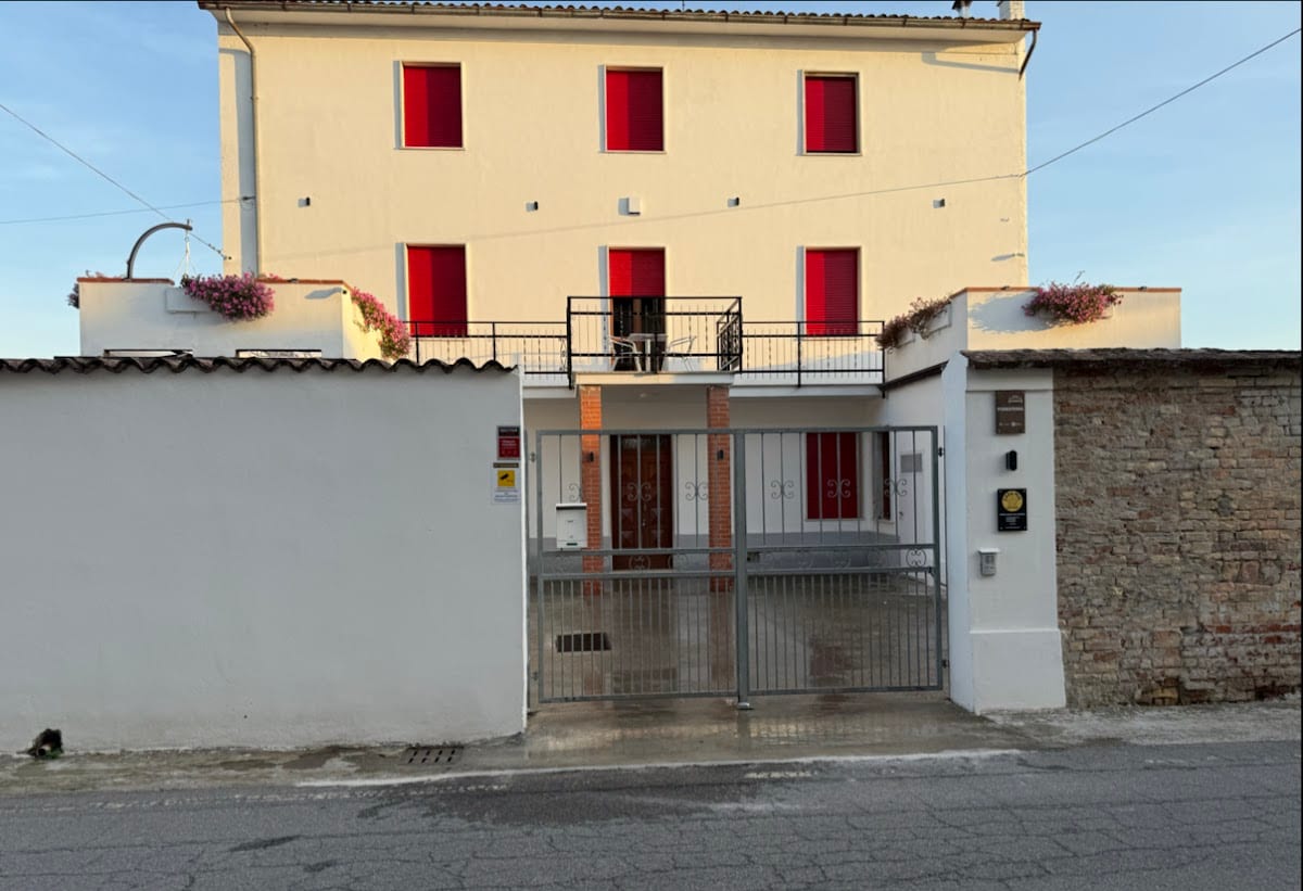 CASA MIA GUESTHOUSE - AFFITTA CAMERE - FORESTERIA