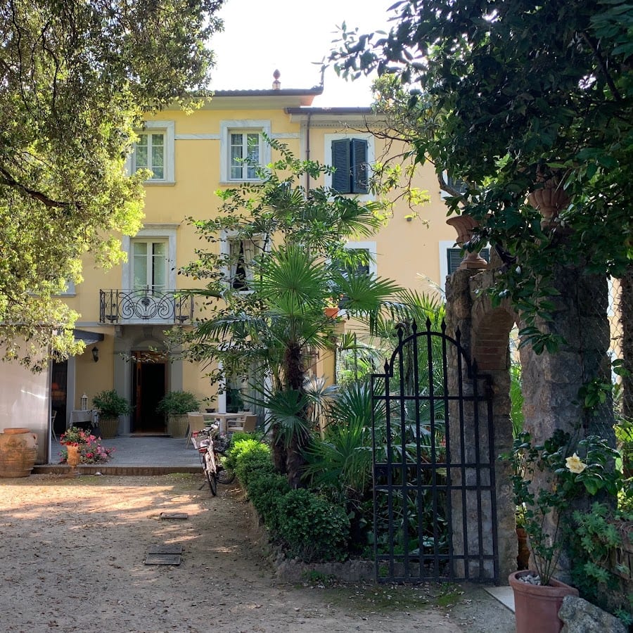 Villa Lombardi Bed & Breakfast