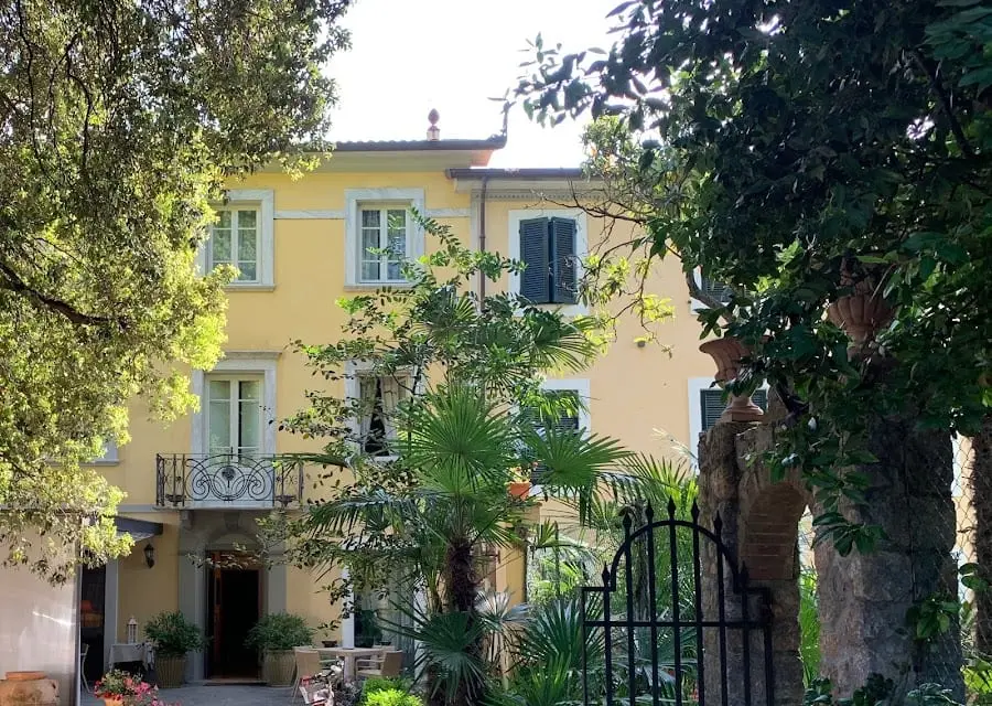 Villa Lombardi Bed & Breakfast