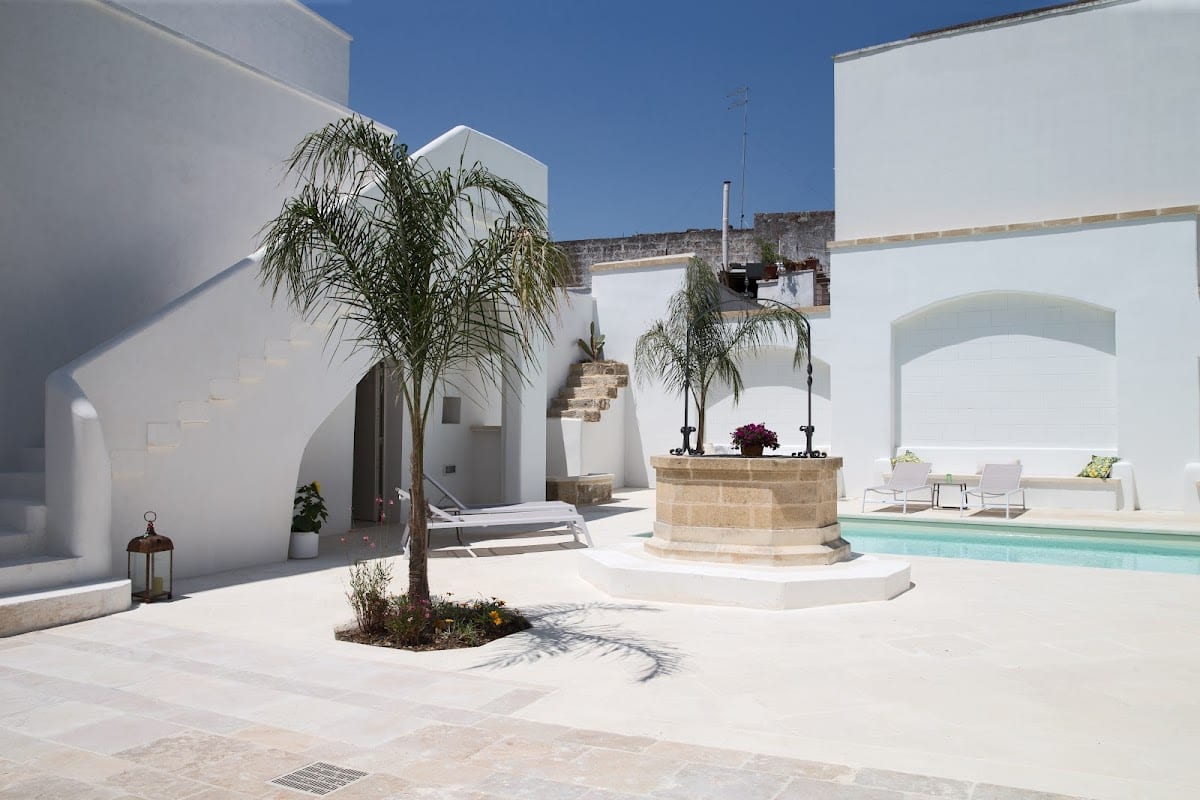 Fenisia Guest House
