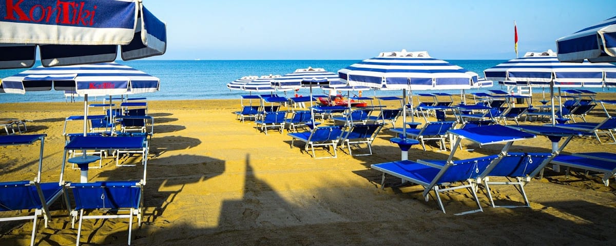 Hotel Ristorante Kontiki San Vincenzo - HOTEL vicino al mare con PISCINA, parcheggio e SPIAGGIA PRIVATA San Vincenzo
