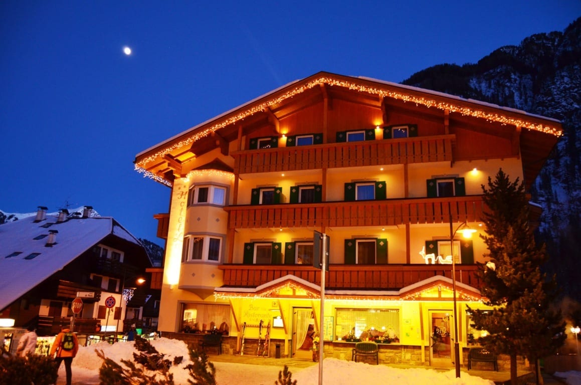 Hotel LADINA HOLIDAY