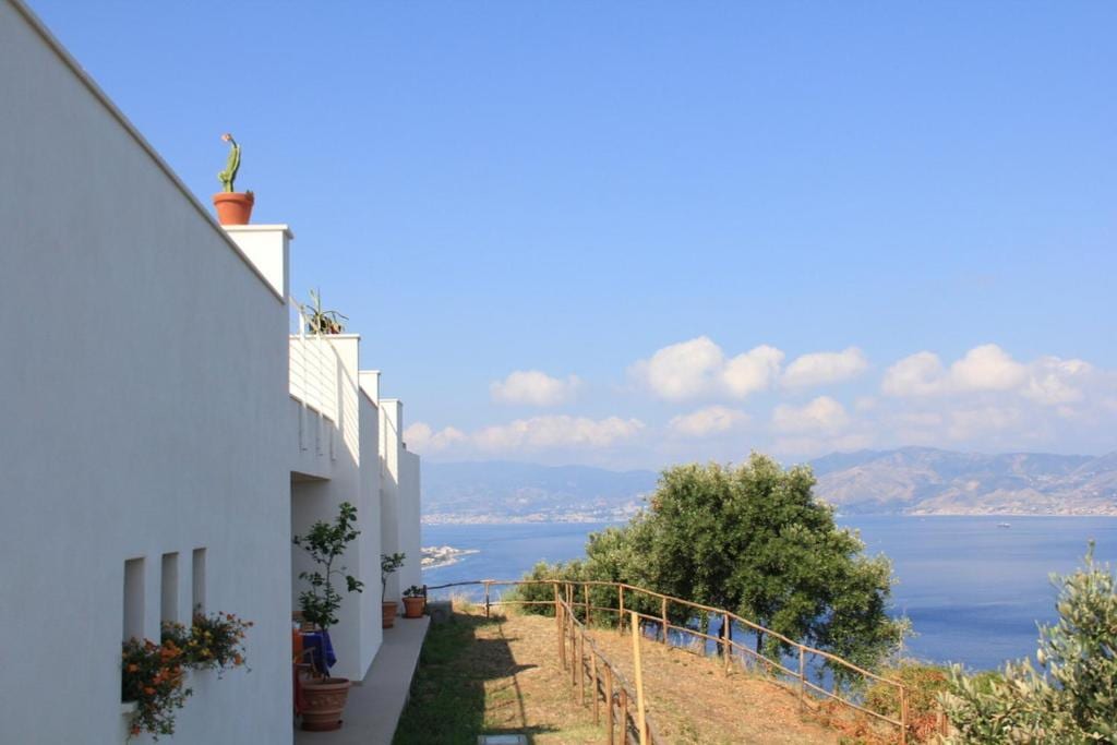 Blu Infinito Bed & Breakfast