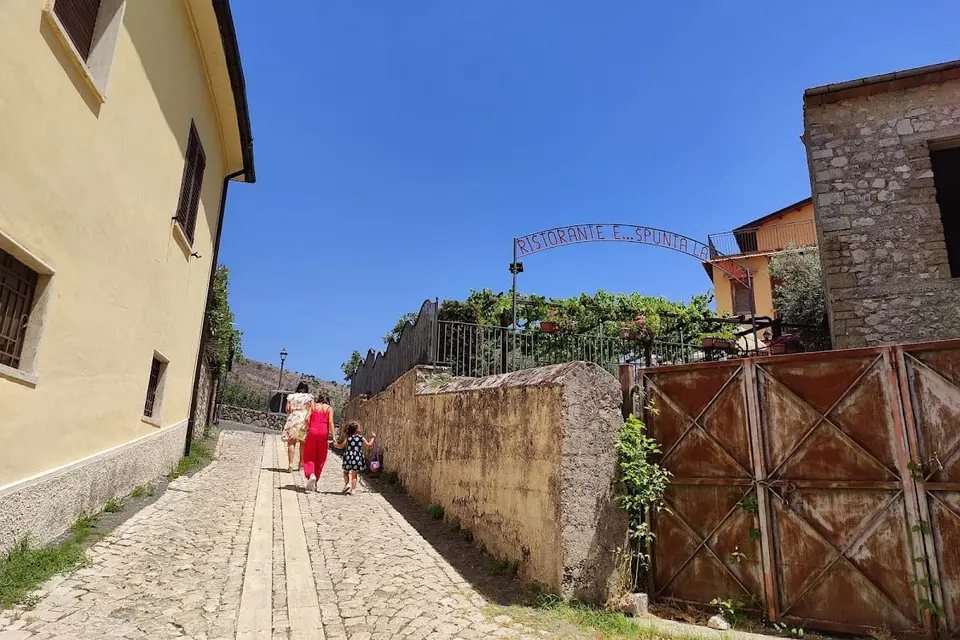 E Spunta La Luna