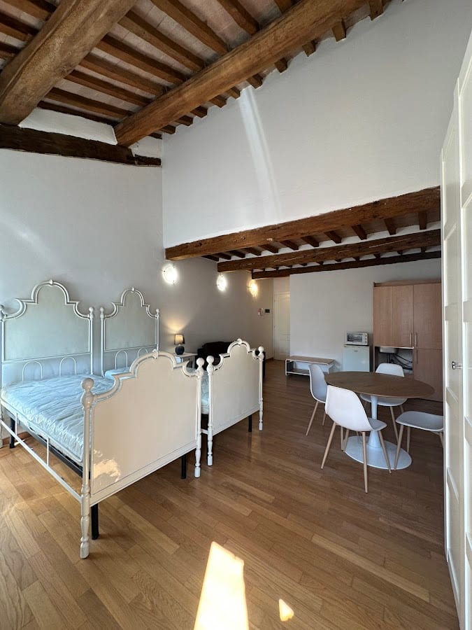 hotel appartamenti camere via onorio ferraresi