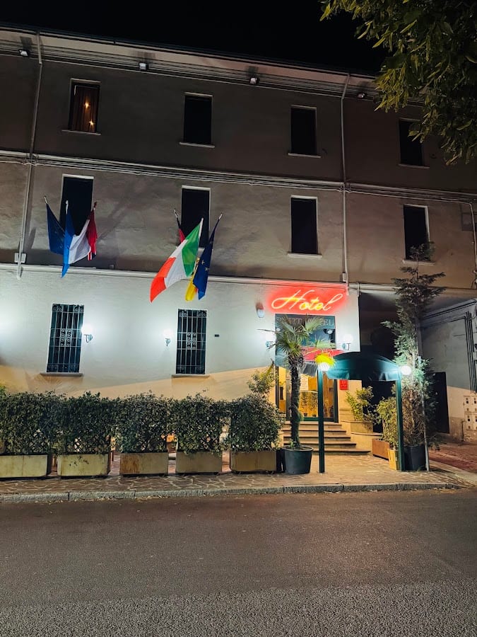 HOTEL 5 RESIDENCE