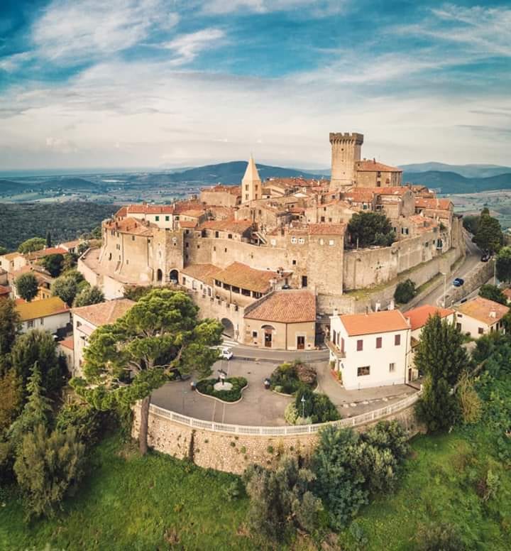 A CASA DI LELE, CAPALBIO camere e appartamenti