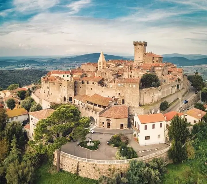 A CASA DI LELE, CAPALBIO camere e appartamenti