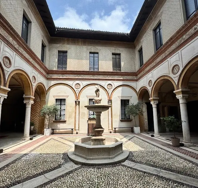 Palazzo Guazzoni Zaccaria