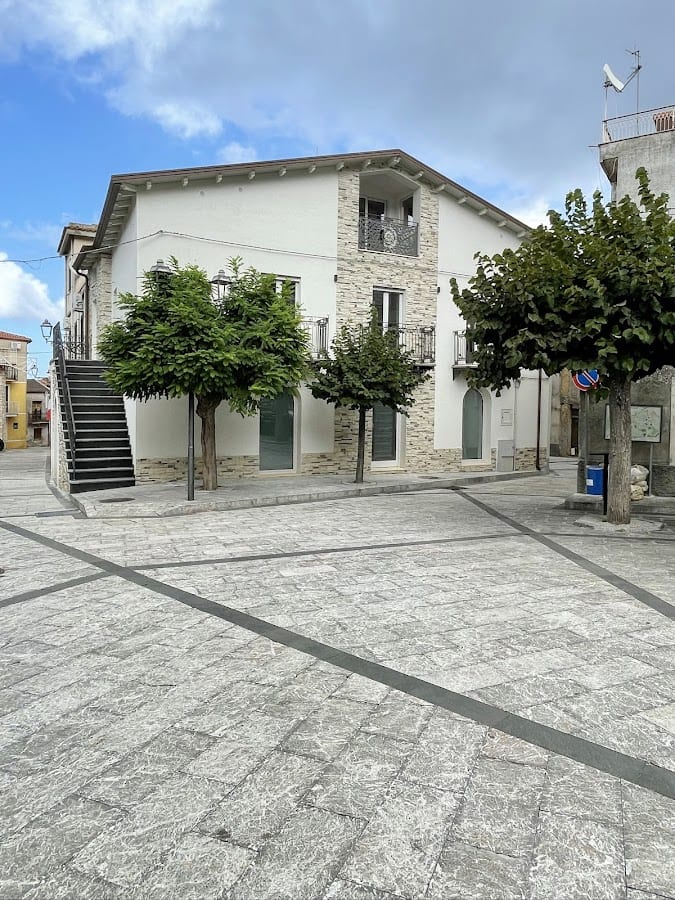 DOMUS LEONE - Nel Borgo di Capri Leone