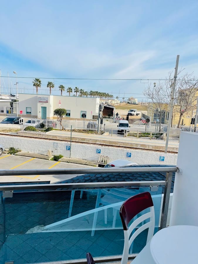 B&B Marina Sleep and Ship (NUOVA GESTIONE 2024)
