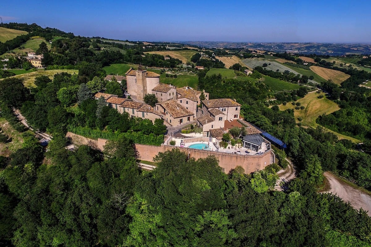 CASA OLIVA Borgo del Benessere delle Marche