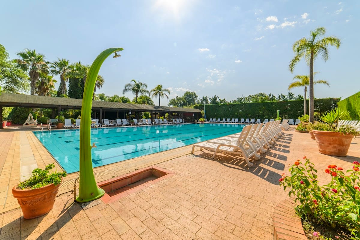 Hotel Leucosya