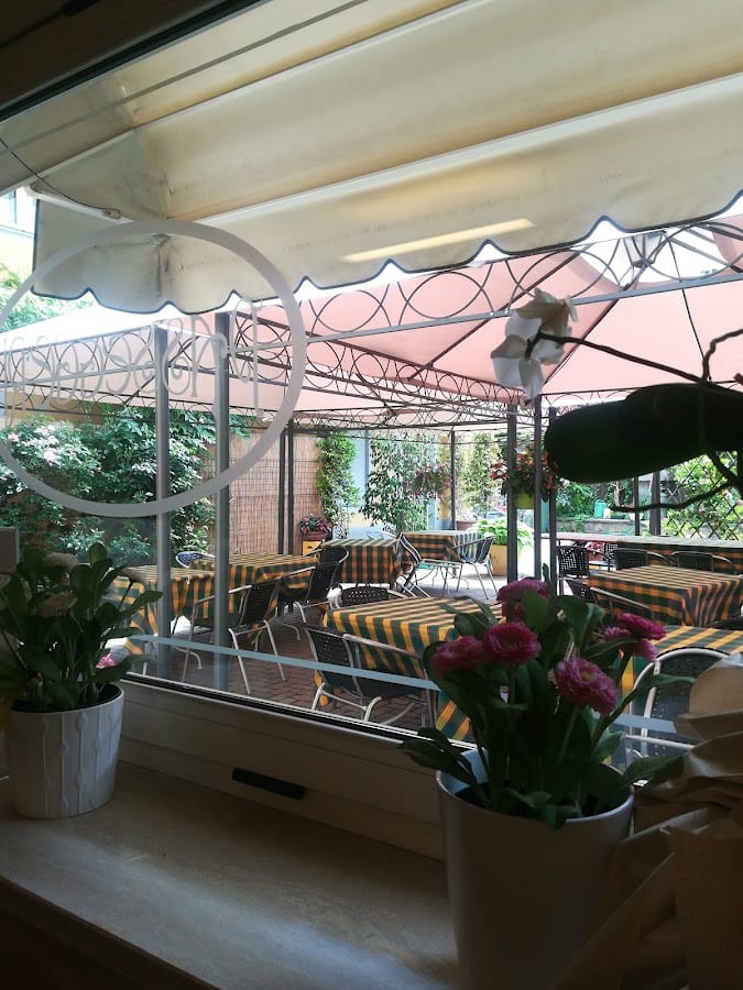 Ristorante Pizzeria B & B Passeggeri ampio dehor estivo