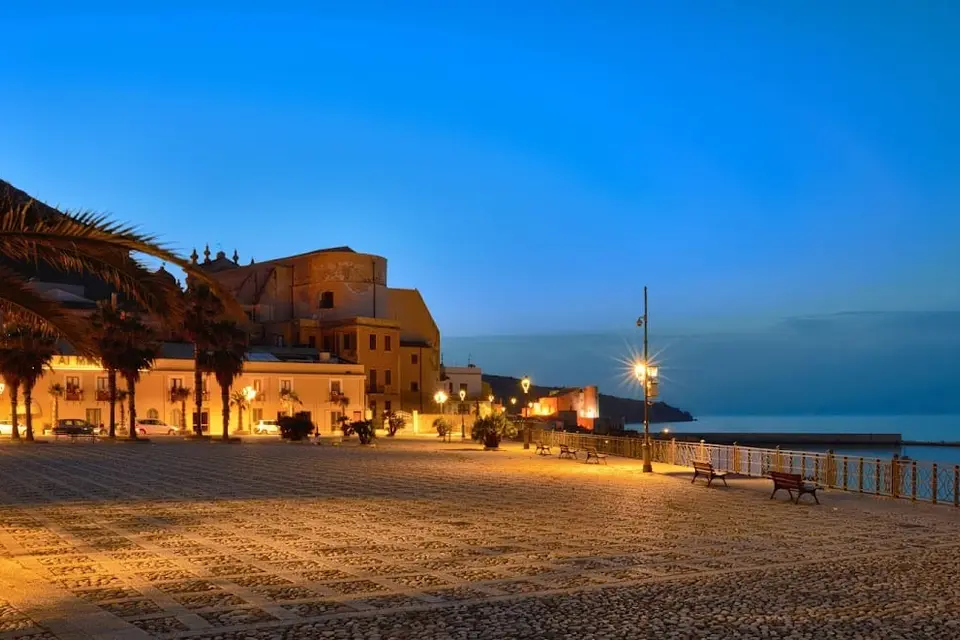 Hotel Al Madarig