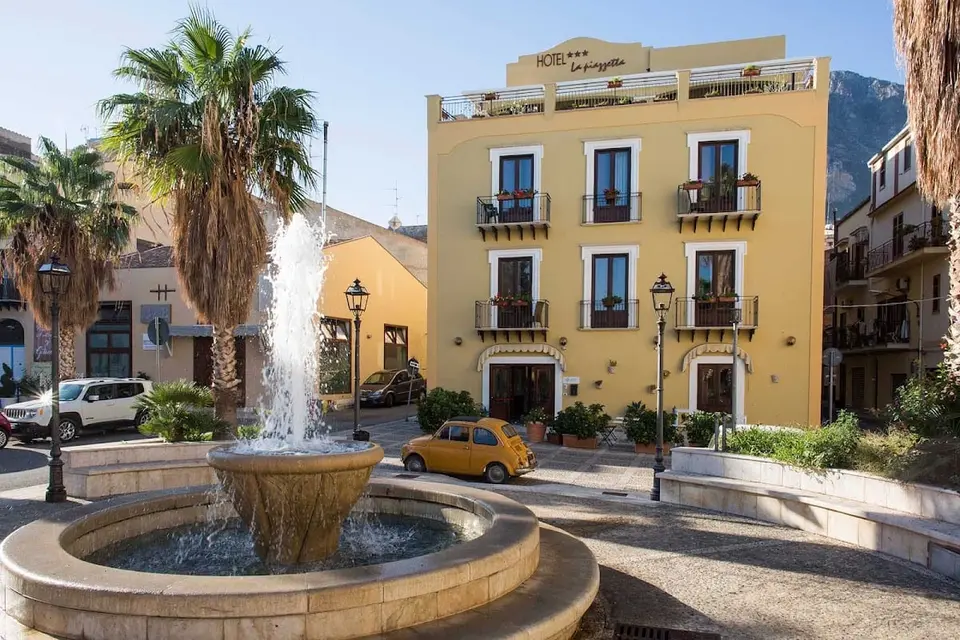 La Piazzetta Hotel
