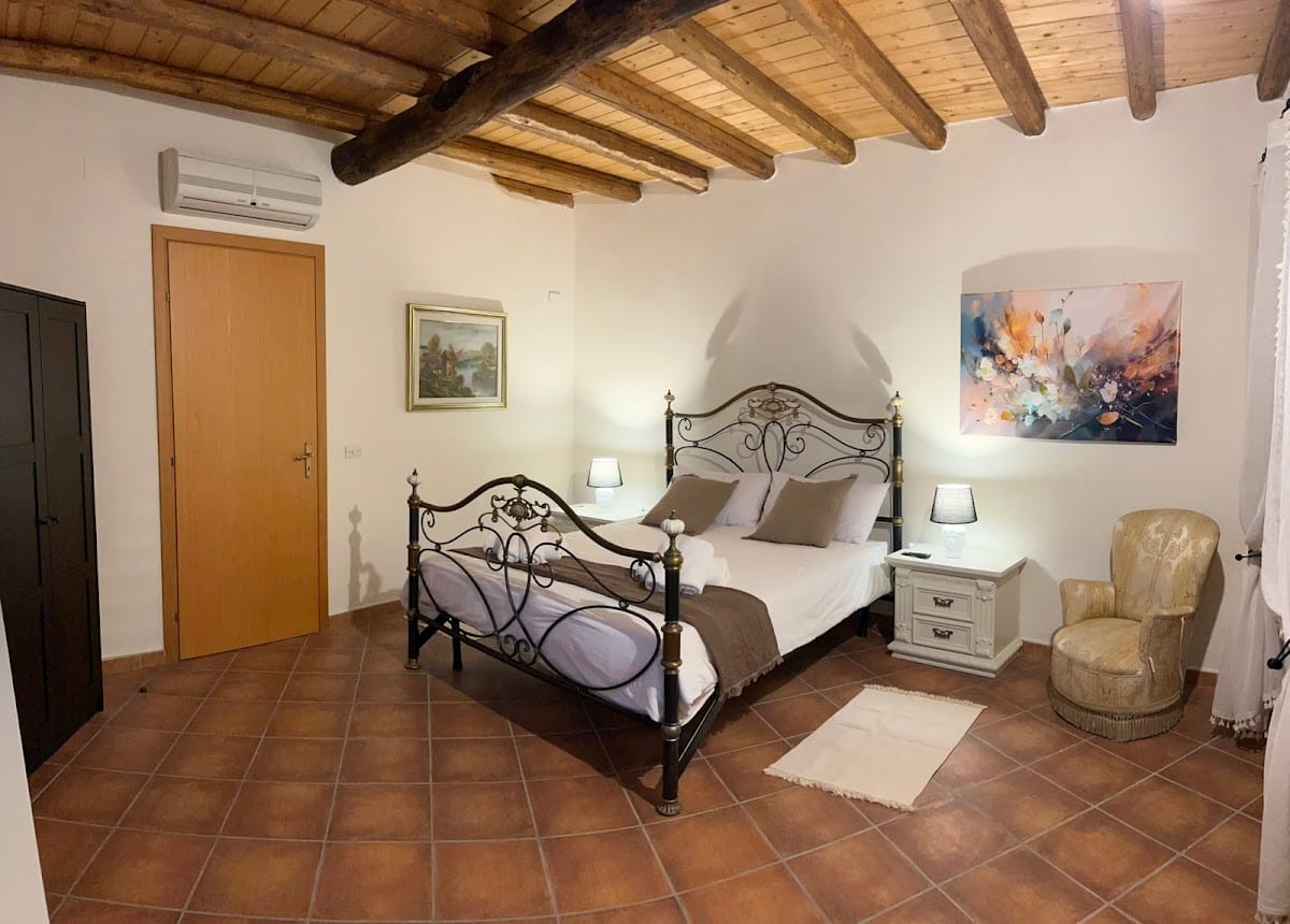 Casa Fiore nella Roccia