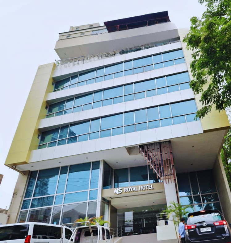 NS Royal Hotel