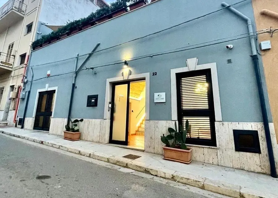 Capo Rama Suites & Rooms