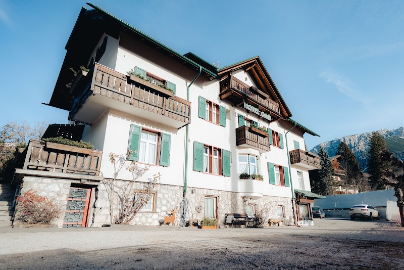 Hotel Meublè Oasi Cortina