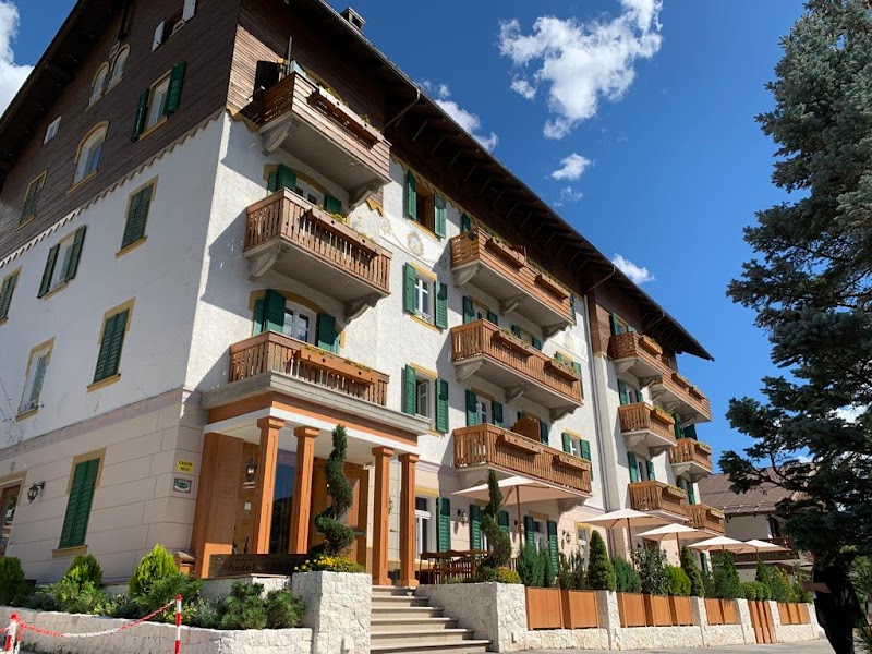 Hotel Serena