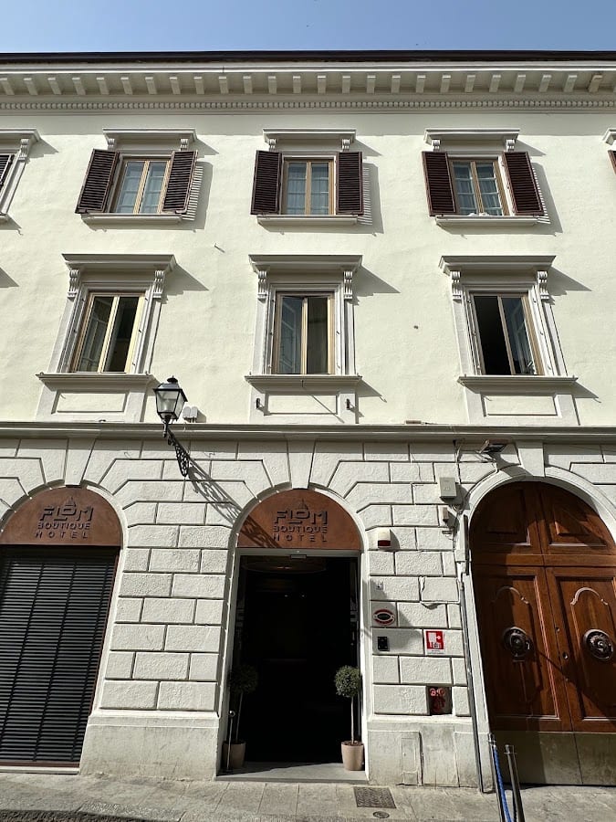 Flom Boutique Hotel