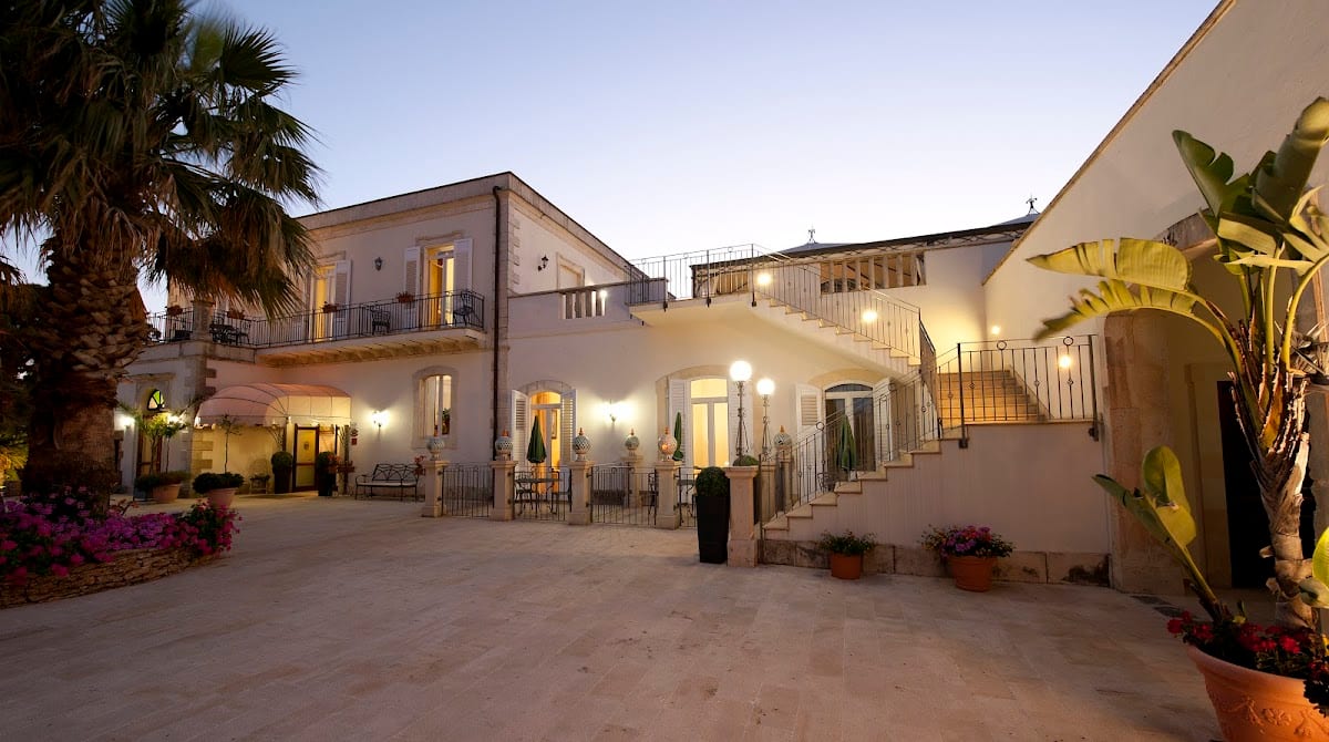CHARME HOTEL VILLA | Principe di Fitalia