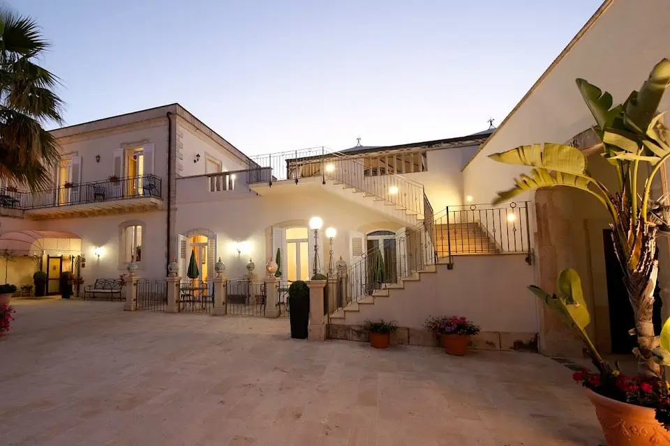 CHARME HOTEL VILLA | Principe di Fitalia