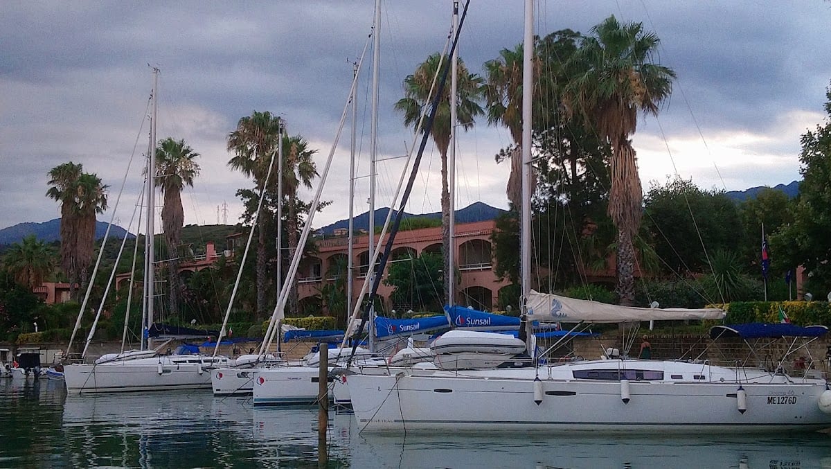 Residence Baia dei Delfini