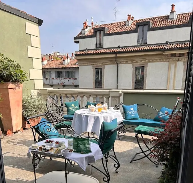 Hotel Petit Palais