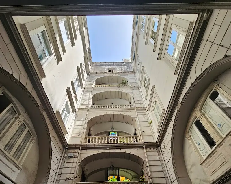 Downtown Napoli b&b “E si nun canto Moro..”
