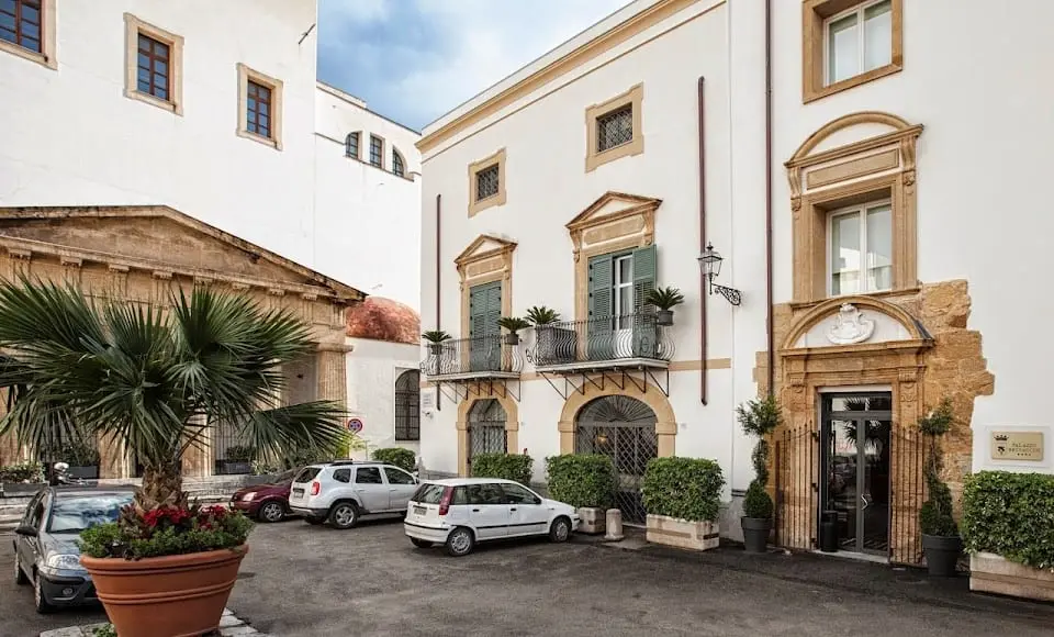 Palazzo Brunaccini