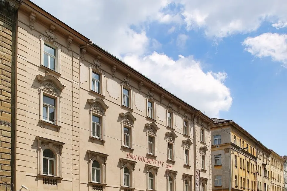 Golden City Hotel Garni