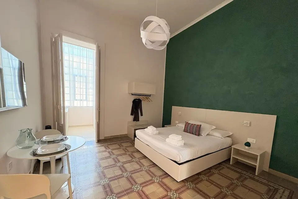 Casa Blanca Rooms & Suites