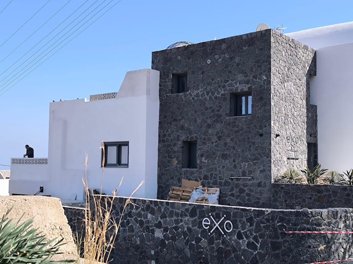 Santorini Luxury Suites - EXO