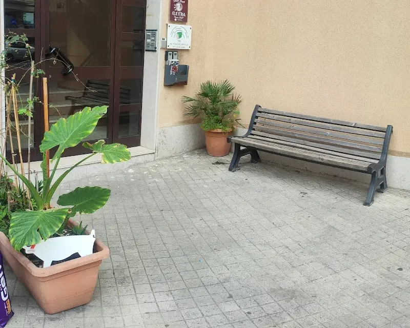 Guest House Elettra "service B&B"