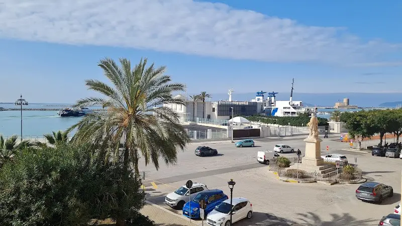 Drepanon, prospettive sul mediterraneo B&B