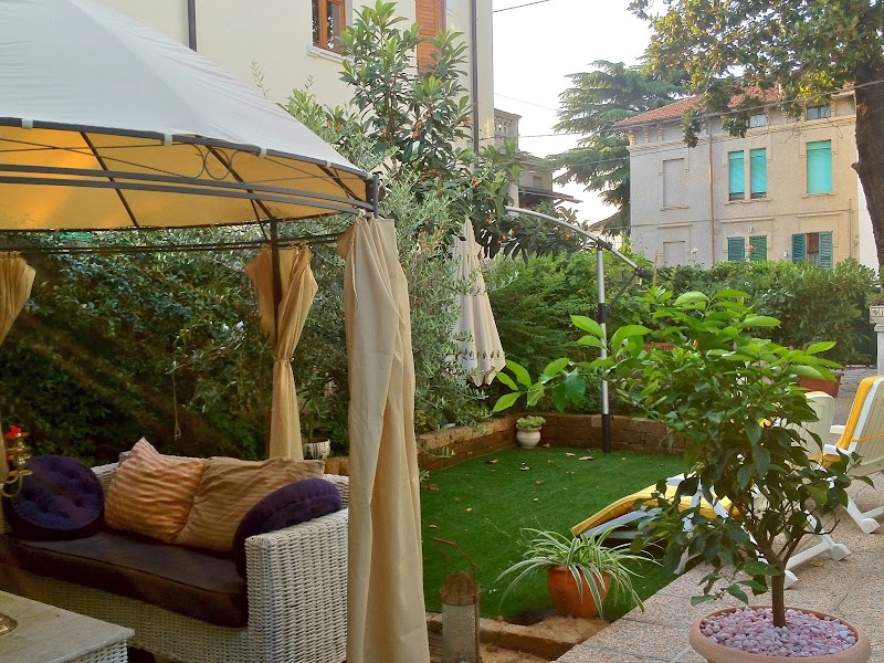 La Magnolia - House