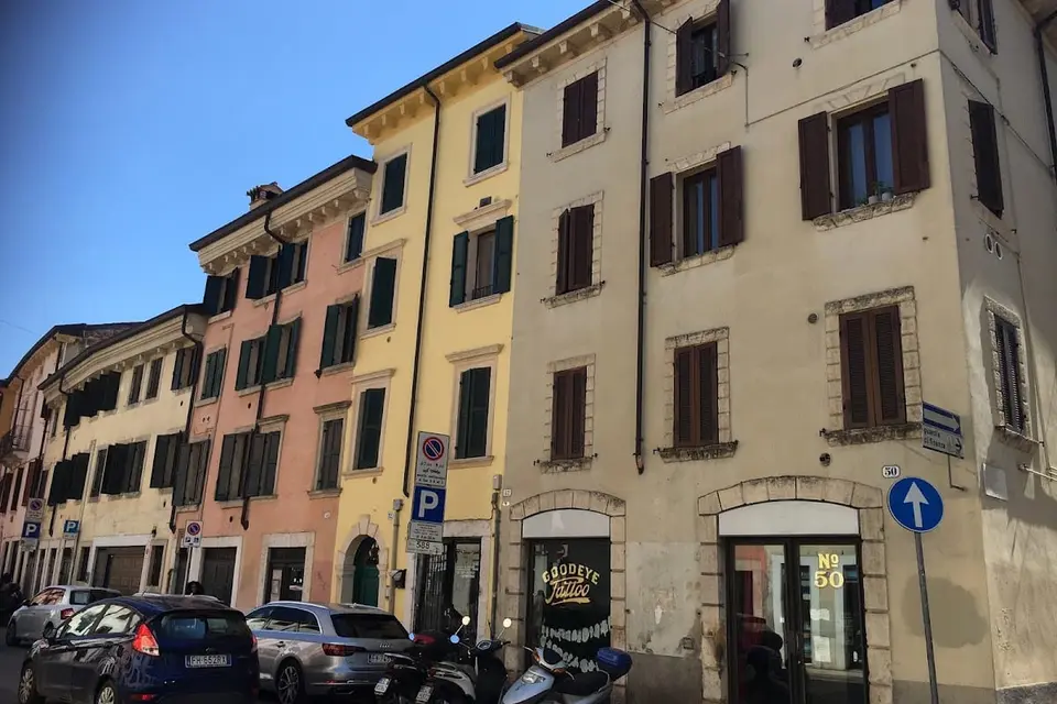 VERONETTA 52
